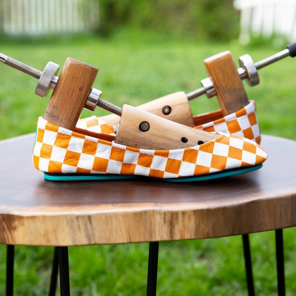 NIB Hand-Painted Custom Checkerboard Tieks Size 8 - Picture 3 of 8